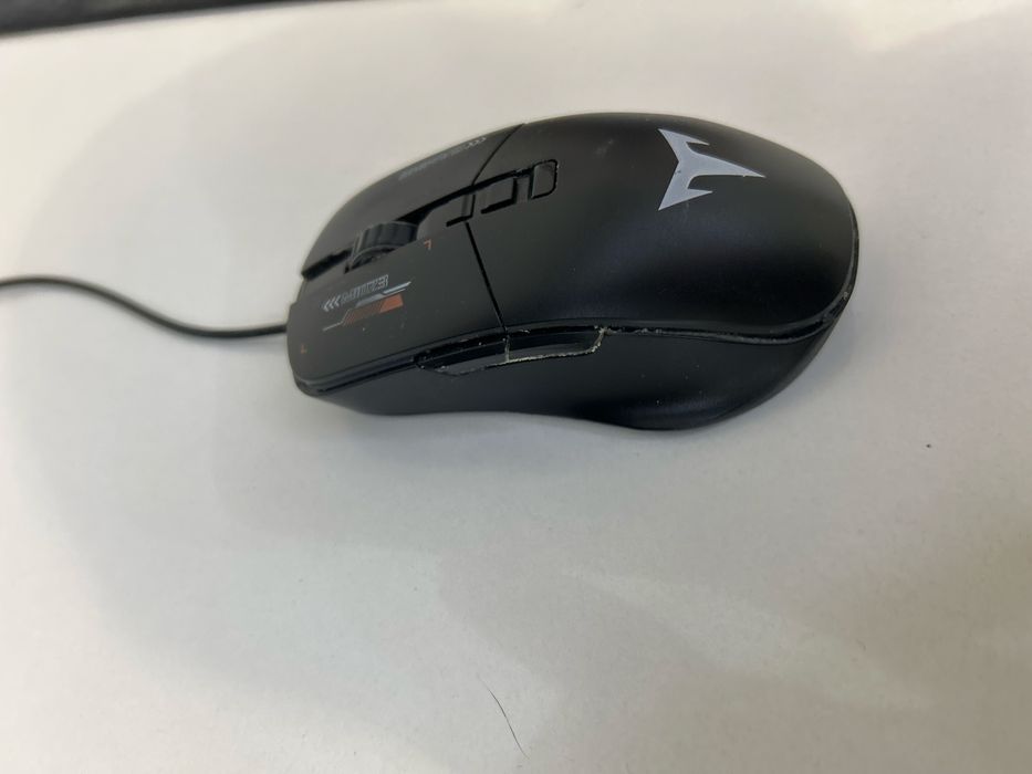 Продам мышку игровая