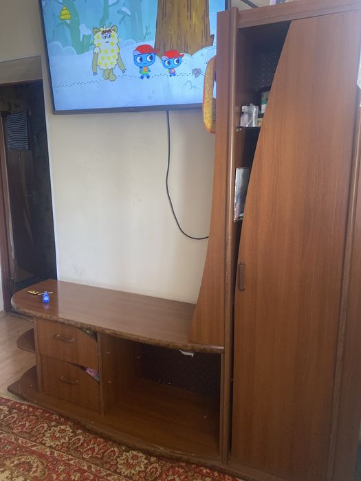 Срочно продам  тв тумба…………………….