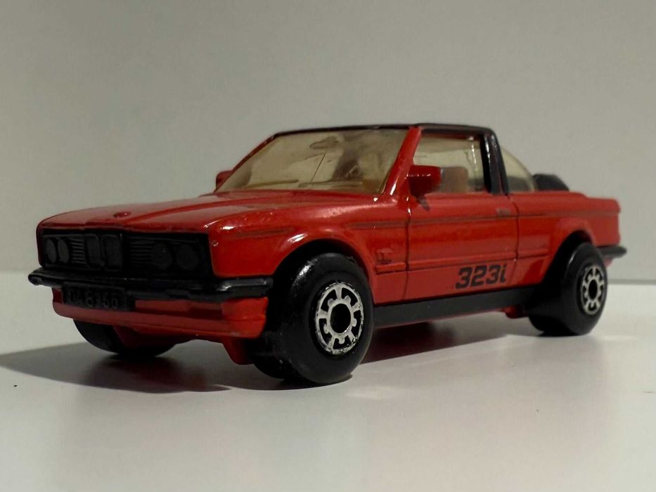 Matchbox BMW 323i Cabriolet 1:58