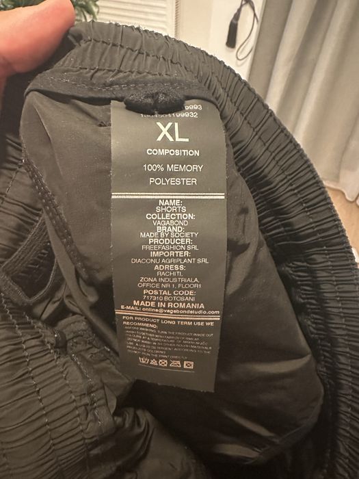 Pantaloni scurti Made By Society