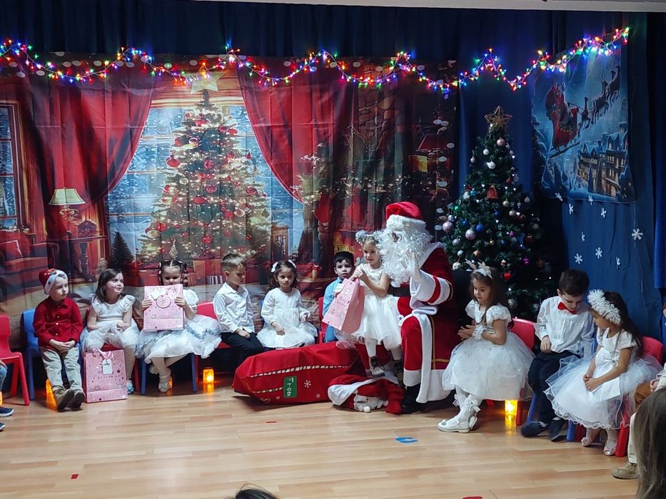 Moș Crăciun de închiriat