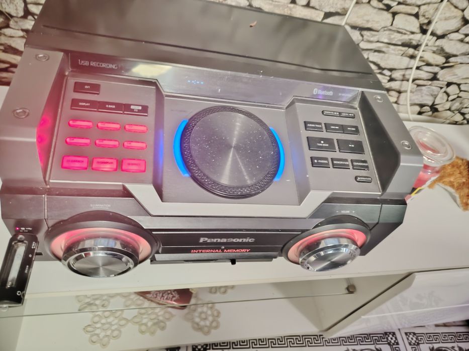 Vând boxe Panasonic 4000w schimb/vând 2.500