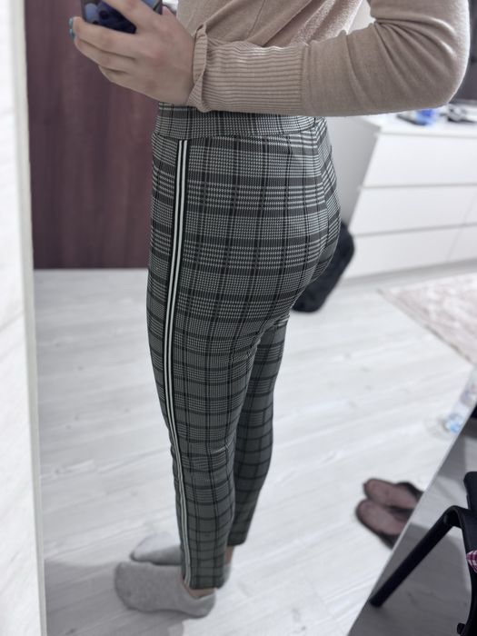 Vand pantaloni dama