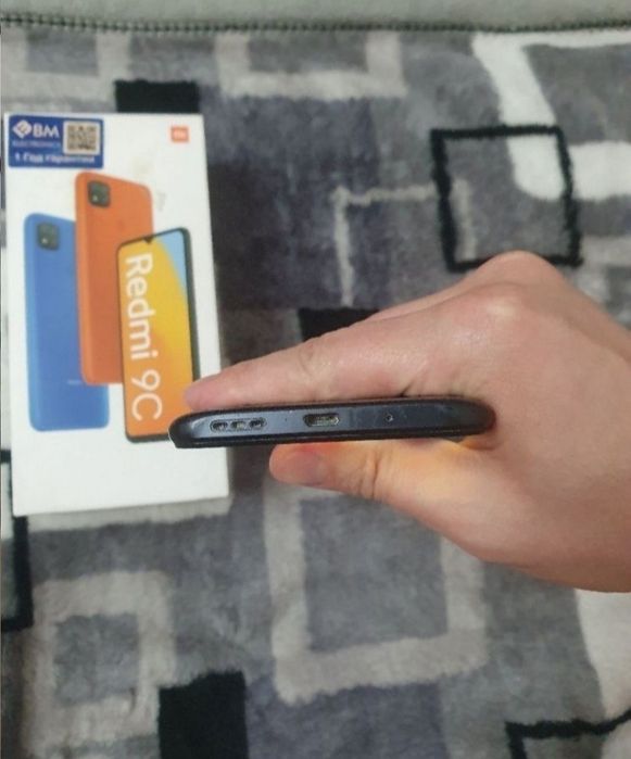 Srochna sotiladi Xiaomi Redmi 9C 128Gb Black sastayani yaxshi aybi yo