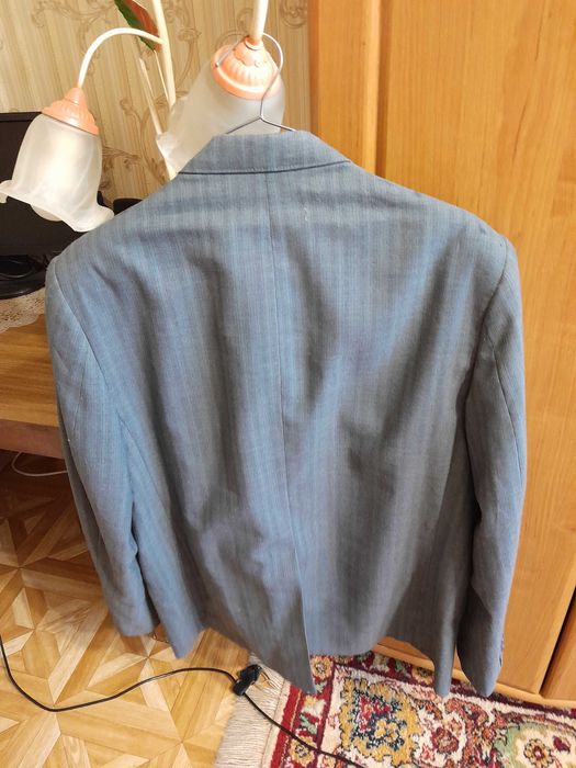 Костюм мужской продам