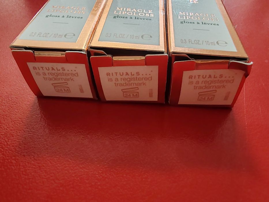 Luciu de buze Rituals