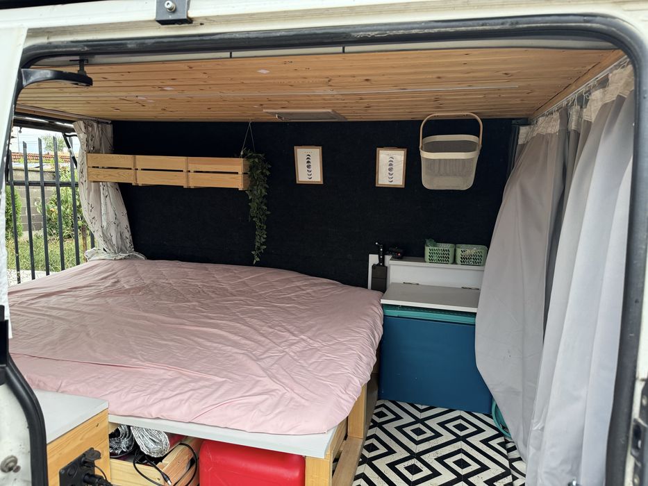 Продавам бус-кемпер Ford Transit 1994 г.