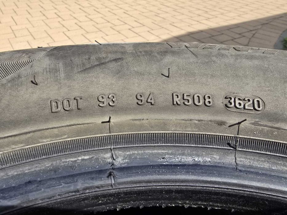 Vand 4 anvelope iarna Pirelli Sottozero 3 ranforsate 215/60/16