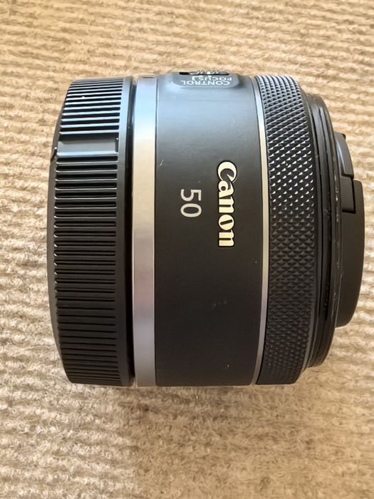 Обектив Canon RF 50mm F1.8 STM Mirrorless