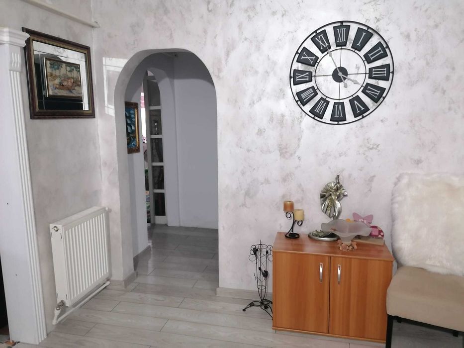 Apartament 4 camere Dacia