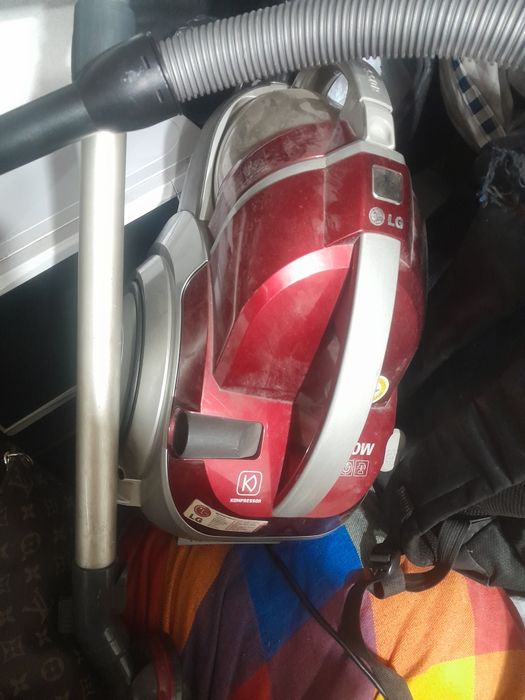 LG пылесос рабочий