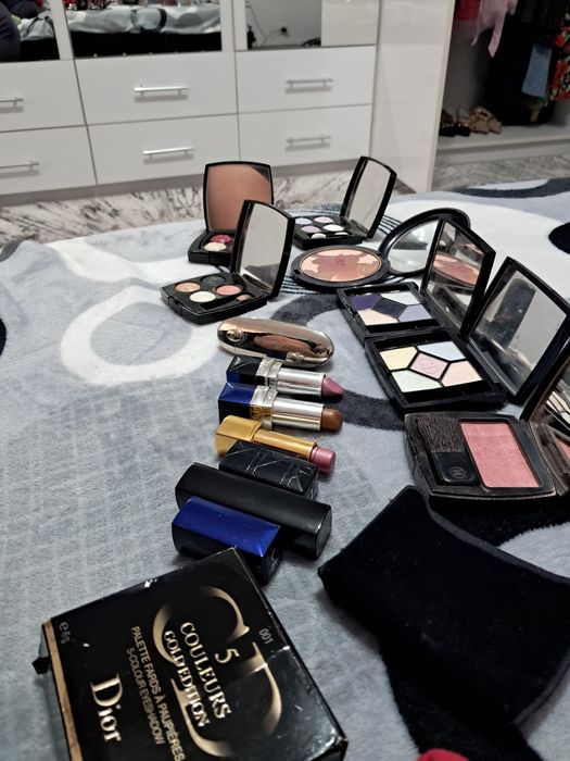 De vinzare machiaje de calitate Dior, Chanel etc