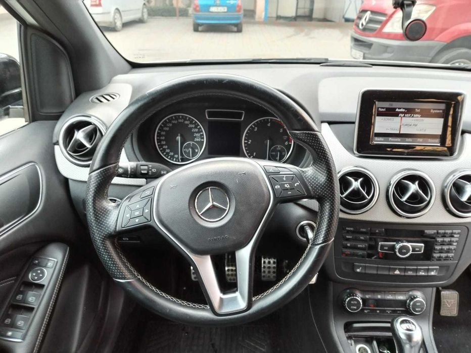 MERCEDES-BENZ B-Class 2013 — imagine 3