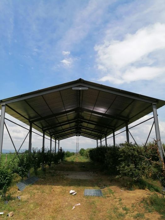 Vând hală metalică 9x14x4