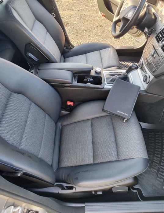 Mercedes-Benz C230 T Avangard V6