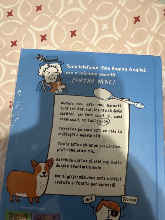Carte: Micul spion Mac B sub acoperire