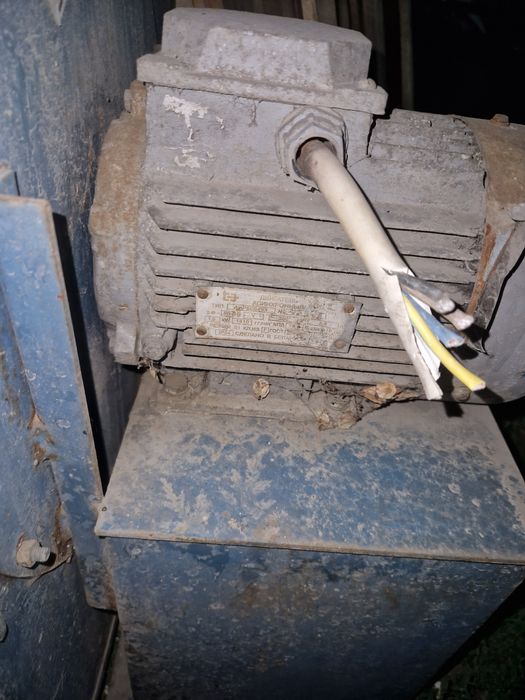 Вытяжка  Вытяжка