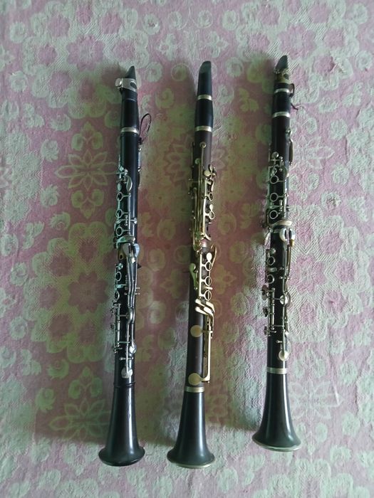 Музика асбоплари.сотилади.нархи 500 мингдан.