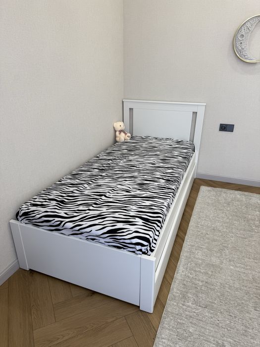 Кровать ikea 90*200
