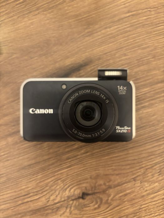Продам фотоаппарат canon powershot sx210is