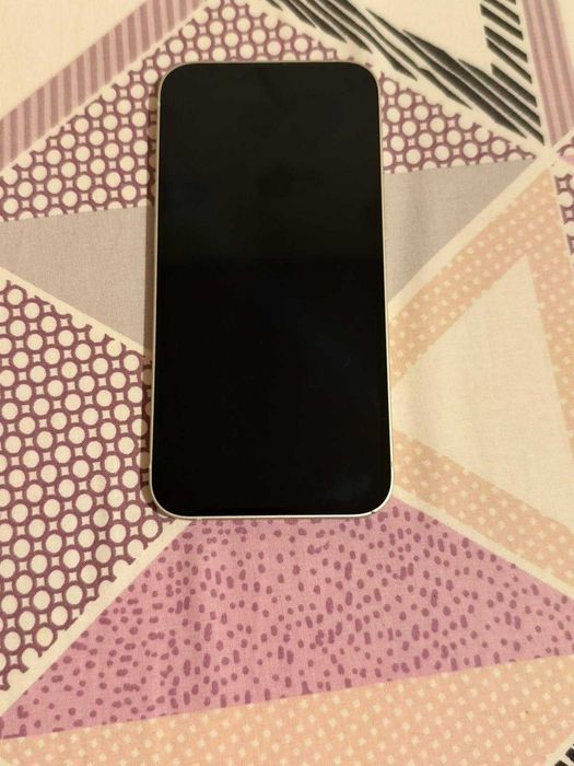 iPhone 13 128gb Alb stare foarte buna