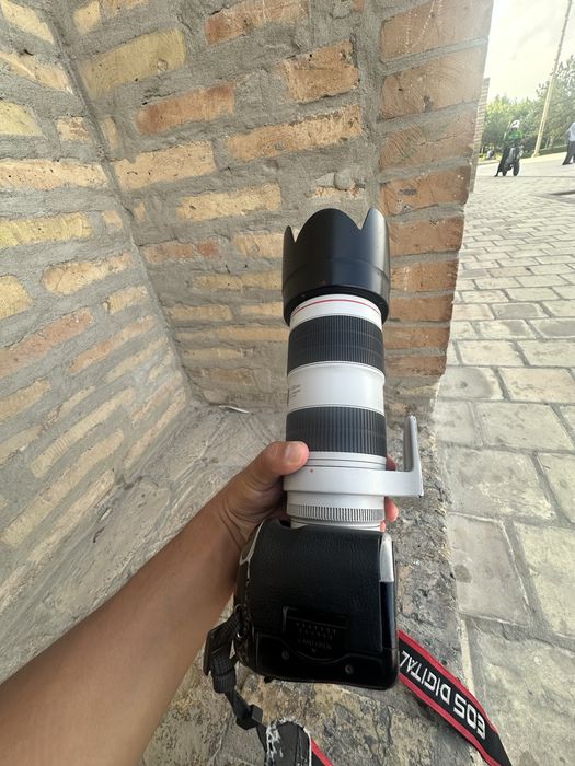 70 200 obektv. Canon