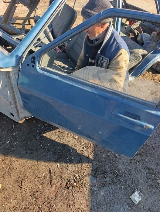 Двери ВАЗ 2109 продам