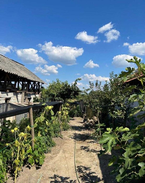 Vand casa p+1 Prundeni,Dragasani ,Valcea-La strada principala peste drum de primaria Prundeni