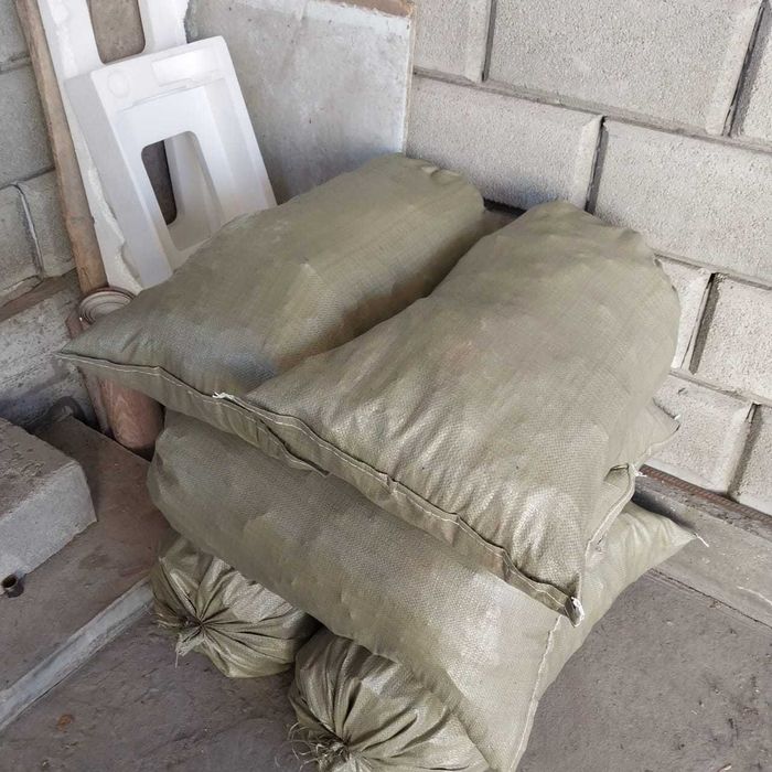 продам уголь в мешках