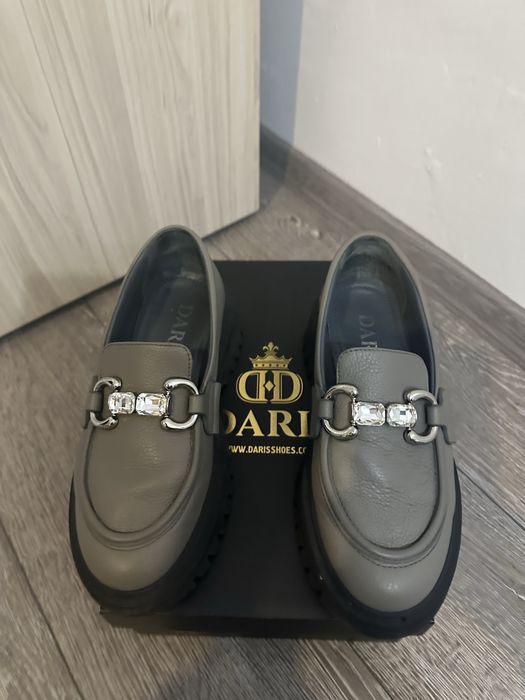 Сиви лоуфъри Daris