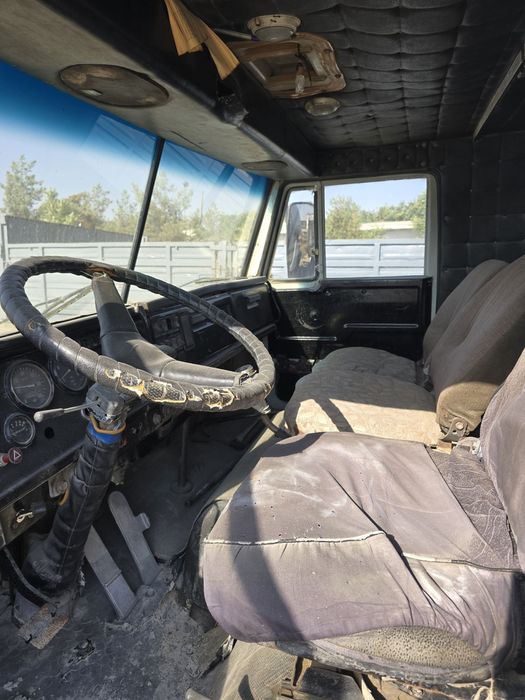 Kamaz texnika sotiladi