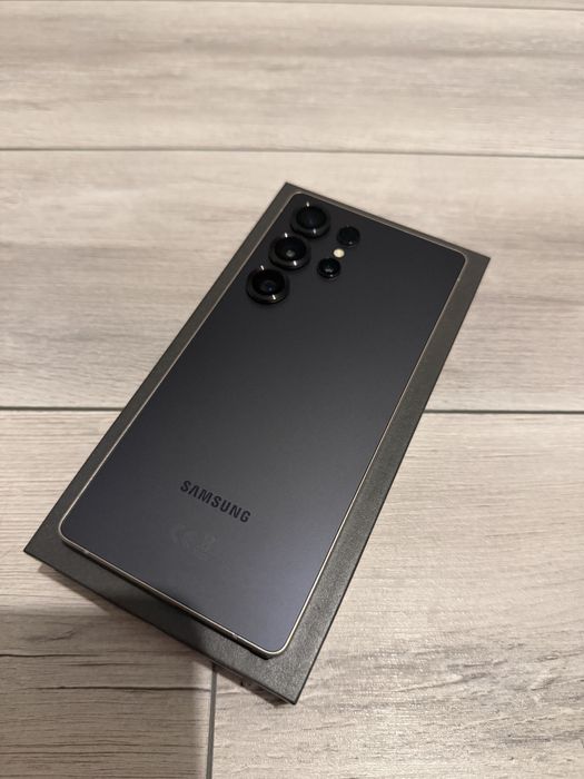 Vând/Schimb Samsung S25 Ultra Negru, 512Gb.