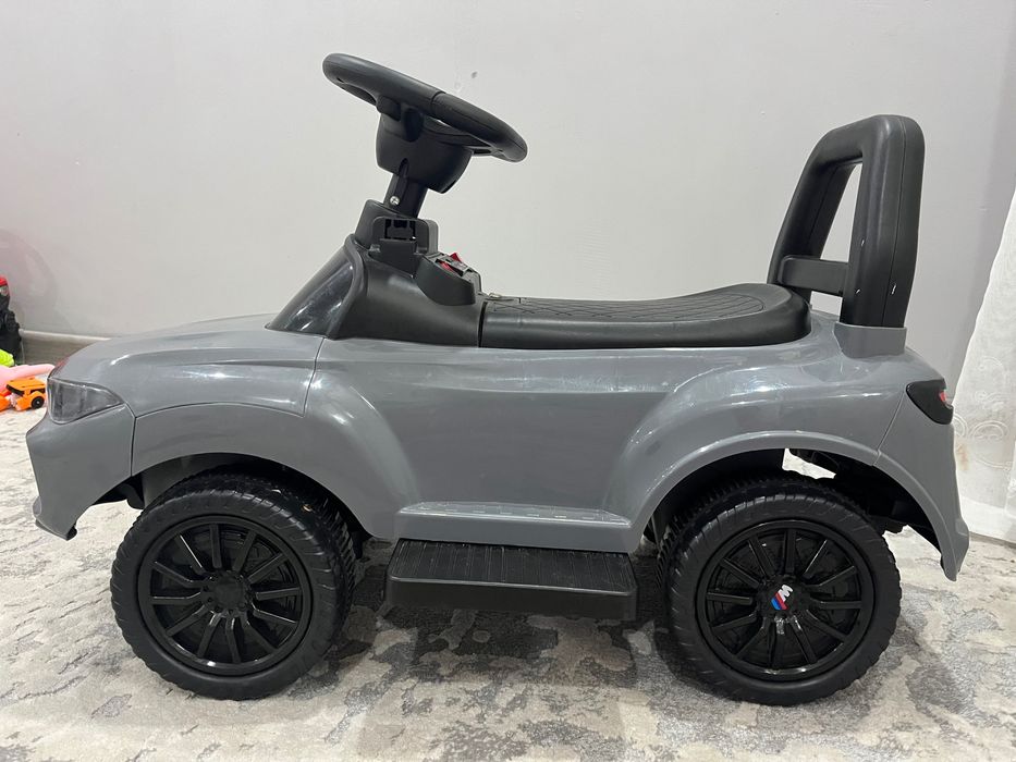 Детский электромобиль