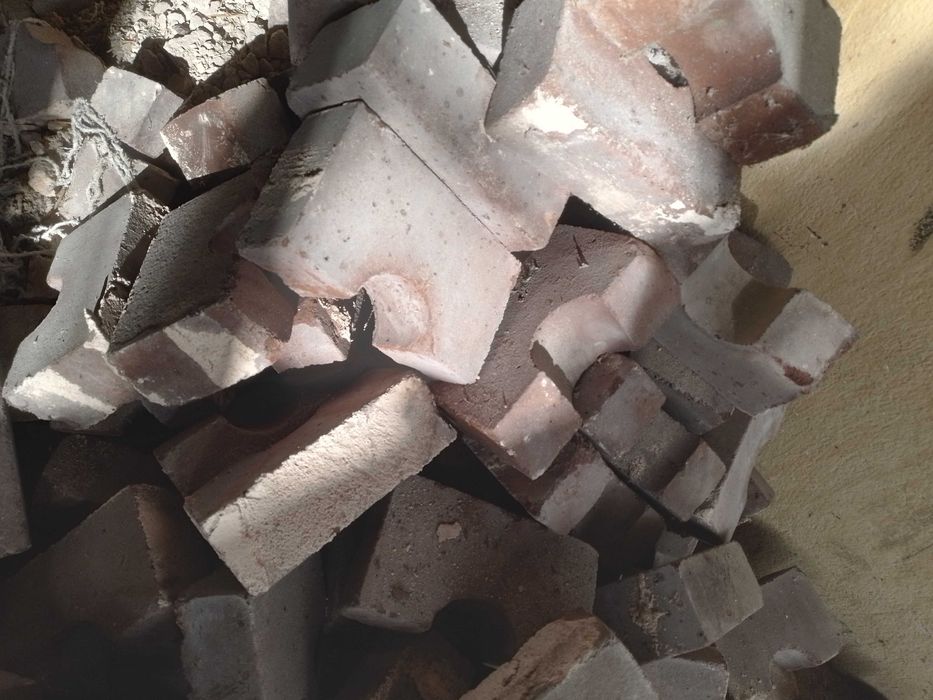 Продавам Огнеопорни тухли