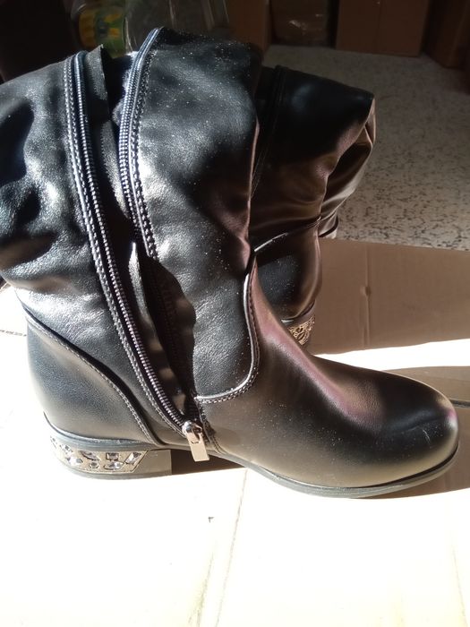 Дамски ботуши на Тенденз -37 размер