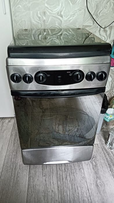 Продам газплиту Кайзер