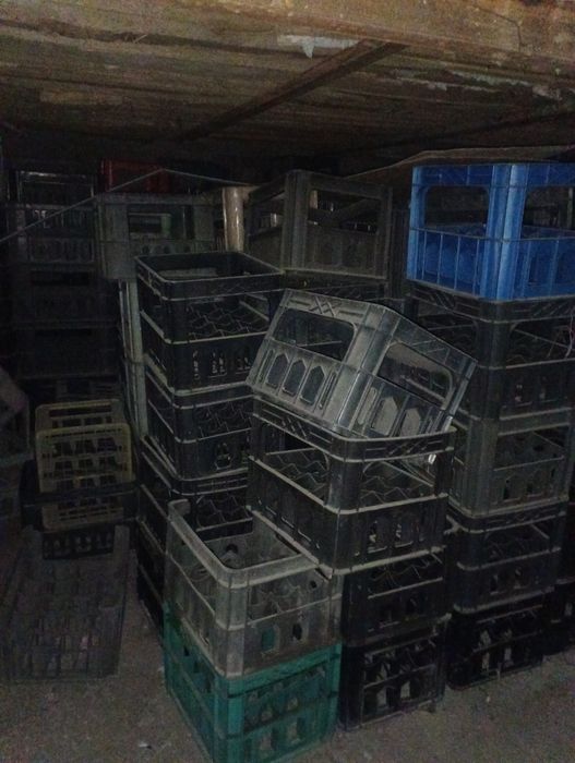 Яшиклар сотилади 20талик