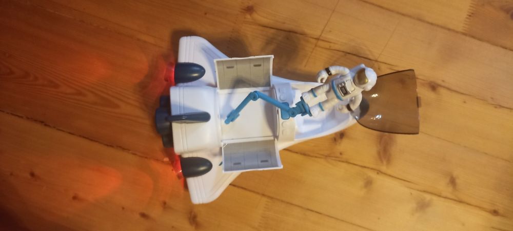 Игрушка "Ракета с космонавтом"