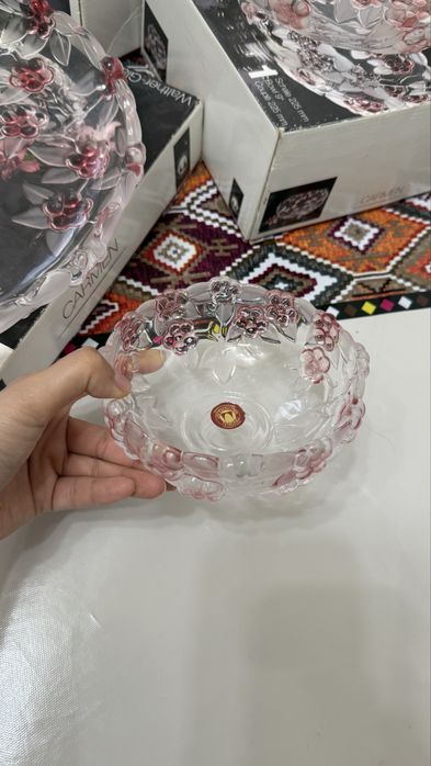 Продается хрустальные вазы