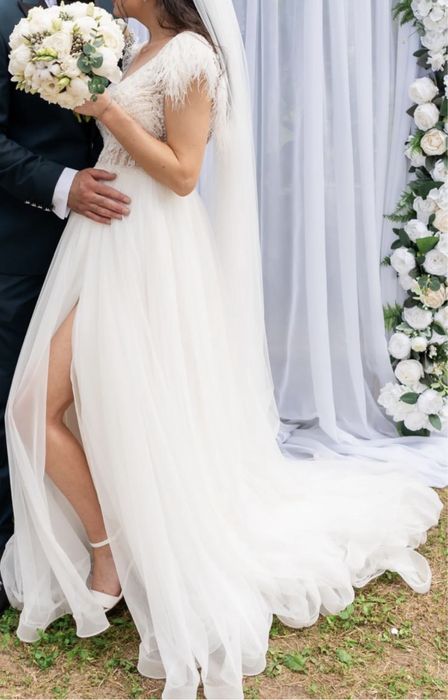 Rochie de mireasa 2024