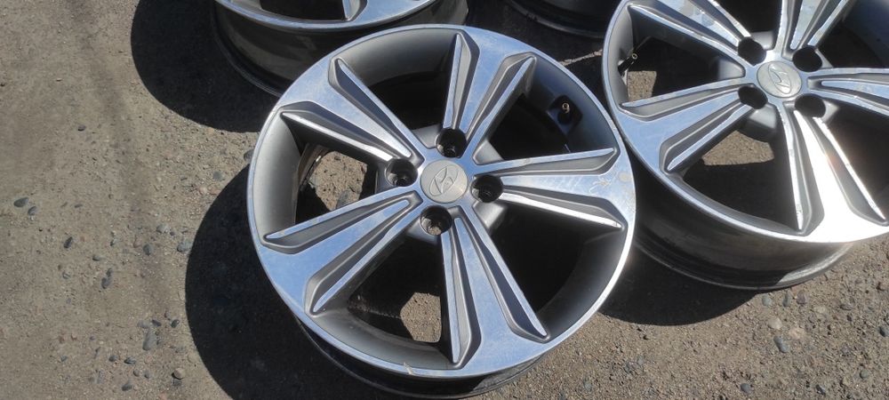 Комплект оригинальных дисков R16._4*100.  Accent. Rio. ИТ.д