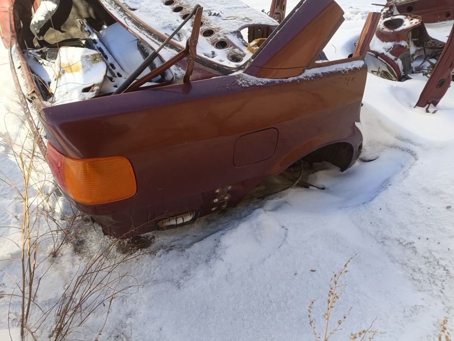 Задние крылья Ауди 100 С4