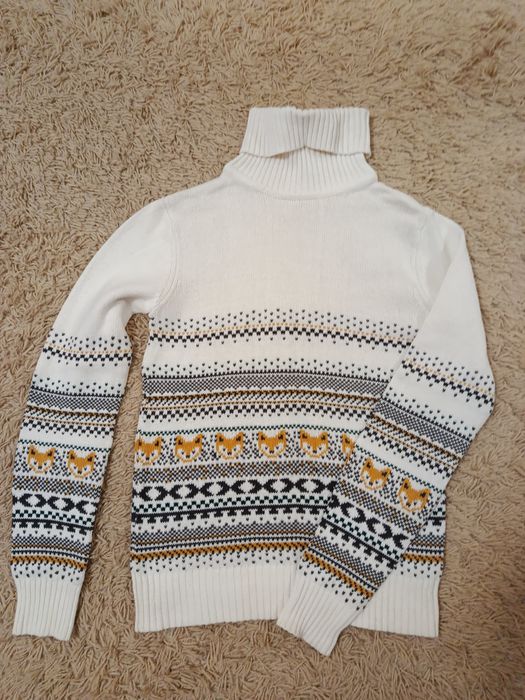 Тёплые свитера на осень-зиму
