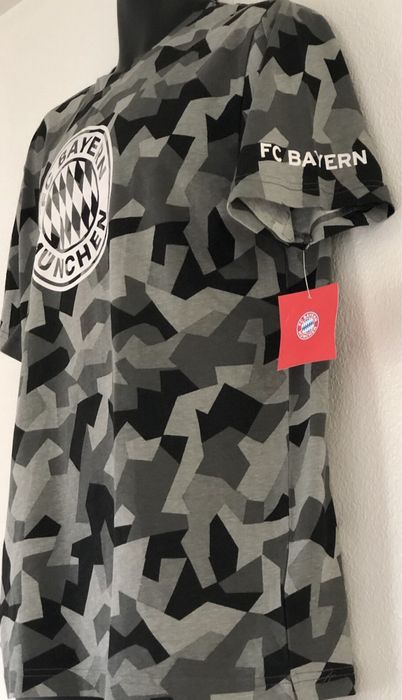Футболка FC Bayern Munich