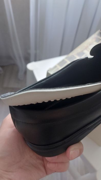 Новые мужские туфли