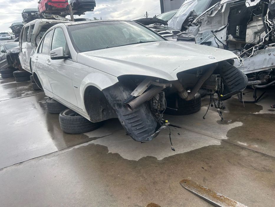 Bara spate mercedes c-class w204