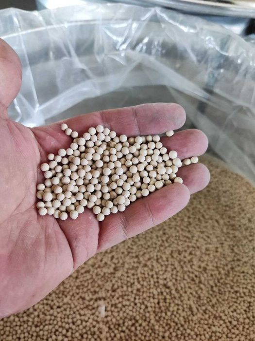 Цеолит-Силикагель для очистки и осушки газов, масел.