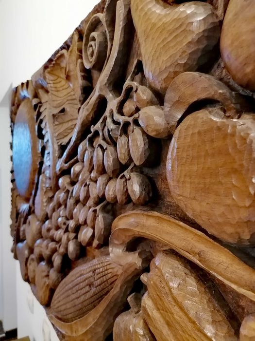 Уникална Дърворезба" Плодородието на България"