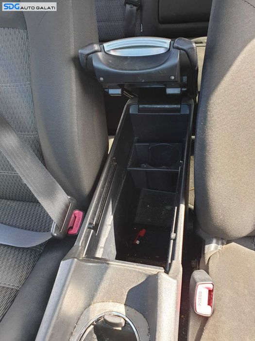 Cotiera Completa cu Consola Centrala Toyota Avensis 3 Facelift T27 2009 - 2018