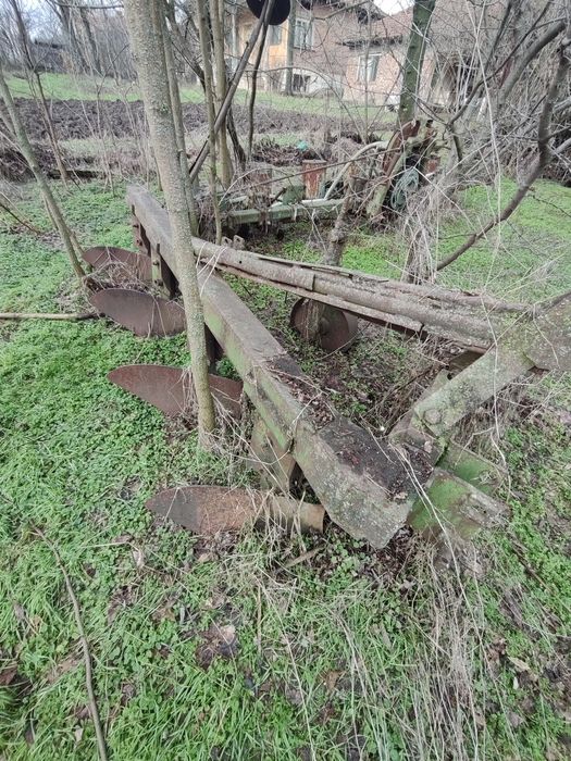 Плуг и култиватор